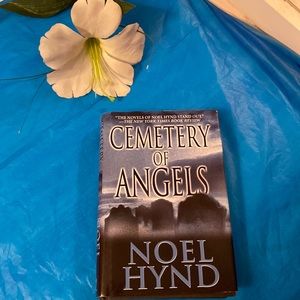 📚”Cemetery of Angels”